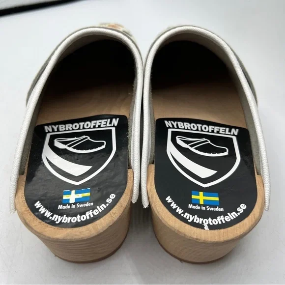 LINNEA Wood Open Back Flower Print Traction Slip-on Round Toe Leather Clogs - Picture 4 of 14